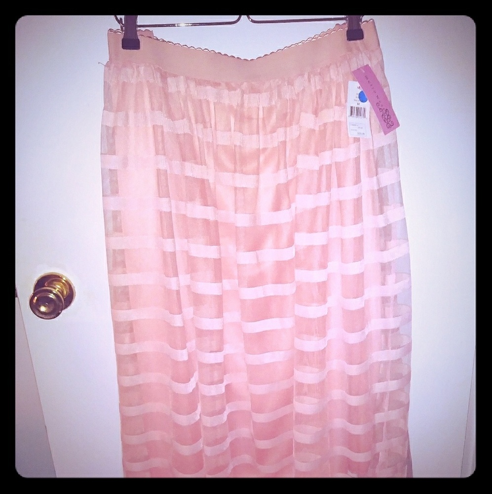 Blush skirt